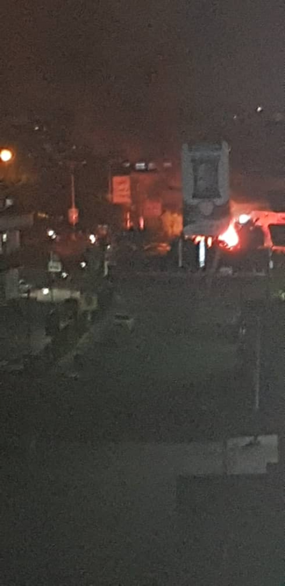 تفاصيل : هجوم بقنبلة يستهدف نقطة للحزام الأمني بجولة عبدالقوي وسقوط جرحى
