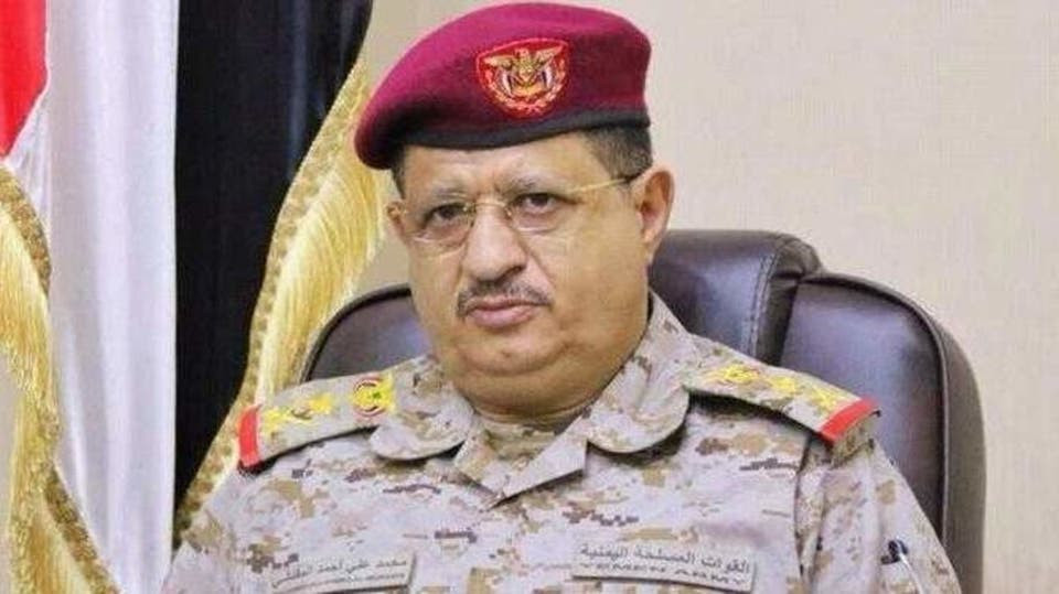 نجاة وزير الدفاع اليمني من هجوم "درون" حوثي